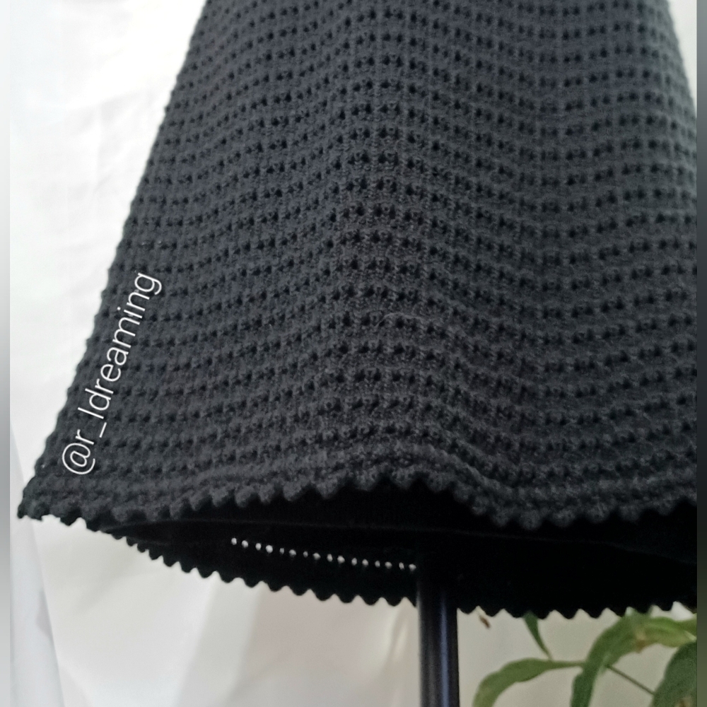 SOLD❣️ NWT GAP Black Crochet Mini Dress Size Medium Petite - Picture 3 of 10